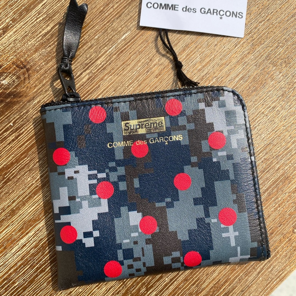 Comme des Garçons X Supreme limited edition wallet
